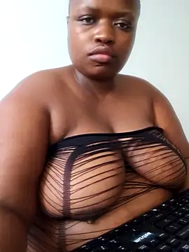 lady-zeei online show from April 12, 2026, 3:04 pm