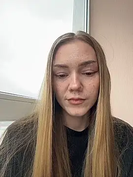 MilaMoone online show from March 26, 2026, 10:24 am