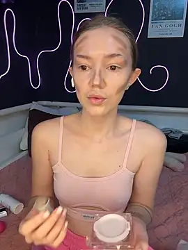 Snapshot of MilaMoone chatting on February 20, 2026, 11:23 am MilaMoone online show from February 20, 2026, 11:23 am