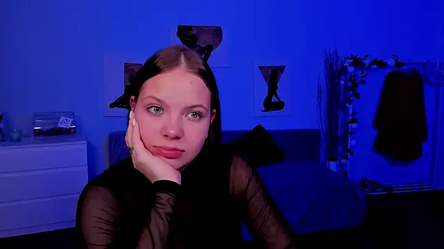 BetsyKiss online show from November 27, 2025, 5:35 pm