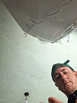 Snapshot of Bottz777 chatting on November 23, 2025, 1:10 pm Bottz777 online show from November 23, 2025, 1:10 pm