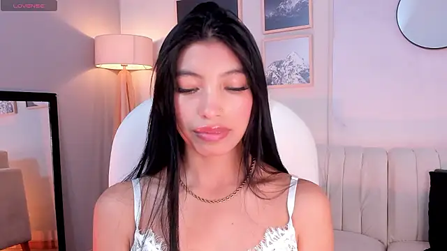 Tiffany Low online show from February 28, 2026, 1:22 pm