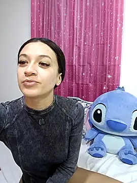 MiQeilaSweet online show from March 27, 2026, 8:43 pm