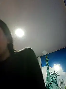 MiQeilaSweet online show from March 29, 2026, 1:40 am