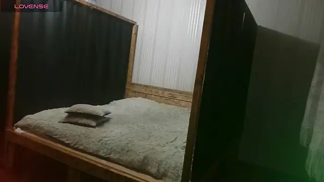 Snapshot of EthelsLover chatting on February 9, 2026, 7:12 pm EthelsLover online show from February 9, 2026, 7:12 pm