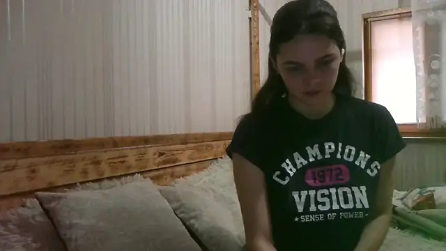 EthelsLover online show from November 17, 2025, 10:08 am