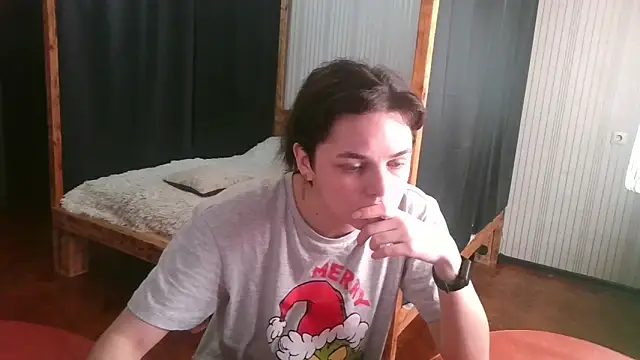 Snapshot of EthelsLover chatting on February 18, 2026, 10:44 am EthelsLover online show from February 18, 2026, 10:44 am