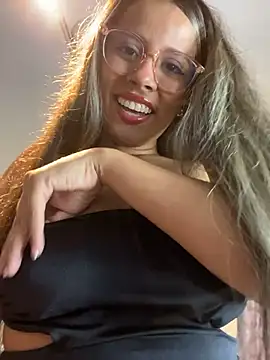 EMILIIA RICHTER   online show from November 6, 2025, 6:45 pm