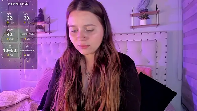 Snapshot of sophiee09_ chatting on February 12, 2026, 4:01 am sophiee09 online show from February 12, 2026, 4:01 am