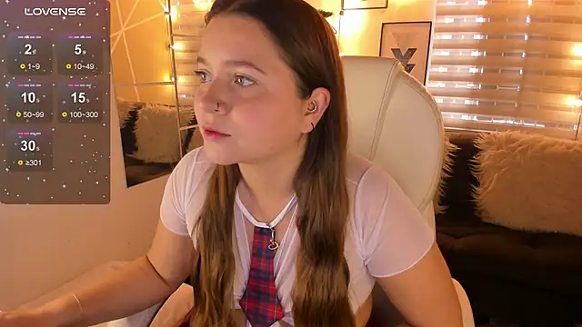 sophiee09  online show from March 30, 2026, 1:34 pm