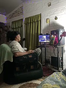 sky-wolves online show from September 16, 2025, 1:06 am