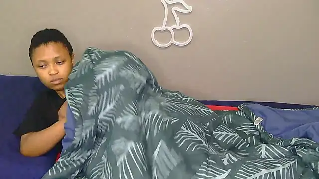 Serafynn online show from January 10, 2026, 1:56 am