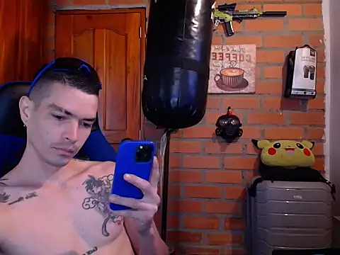 Travis R online show from October 16, 2025, 12:57 pm