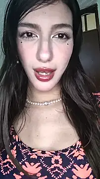 Emily-hottson online show from January 10, 2026, 5:58 am