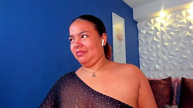 Snapshot of freya_cole_ chatting on October 1, 2025, 11:36 am freya cole online show from October 1, 2025, 11:36 am