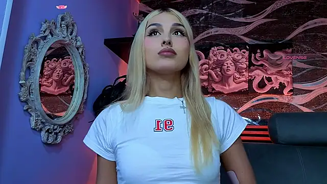 Snapshot of Angel-dragun chatting on June 25, 2026, 3:26 am Angel-dragun online show from June 25, 2026, 3:26 am