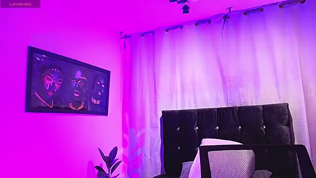 Angel-dragun online show from January 7, 2026, 3:11 am