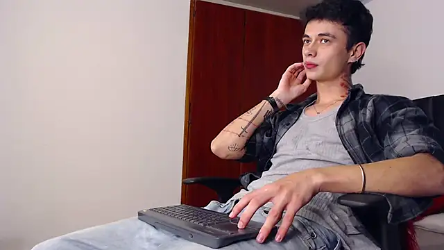 jaico santos online show from October 22, 2025, 10:52 pm