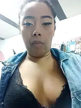 Ebony-Goddess19 online show from October 9, 2025, 5:24 pm