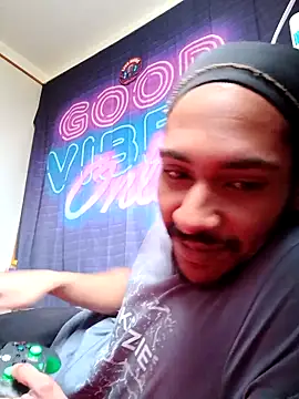 Snapshot of Mikaaa97 chatting on February 2, 2026, 3:44 pm Mikaaa97 online show from February 2, 2026, 3:44 pm