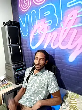 Snapshot of Mikaaa97 chatting on February 13, 2026, 6:08 pm Mikaaa97 online show from February 13, 2026, 6:08 pm