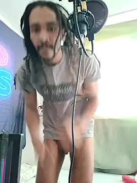 Snapshot of Mikaaa97 chatting on February 21, 2026, 12:07 pm Mikaaa97 online show from February 21, 2026, 12:07 pm