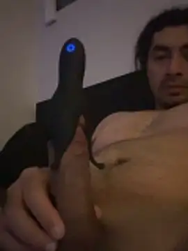 fifthbase007 online show from November 30, 2025, 1:56 pm