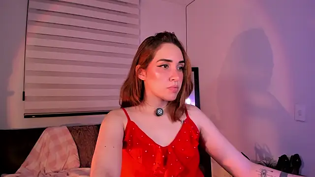 SarahCastillo  online show from October 13, 2025, 5:31 am