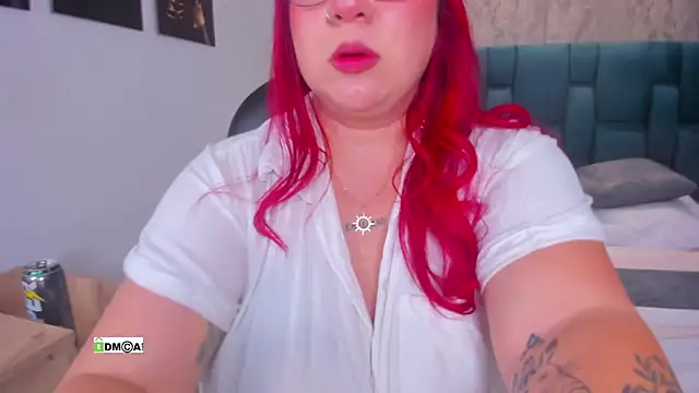 Snapshot of Bellavelvet_1 chatting on September 24, 2025, 3:35 am Bellavelvet 1 online show from September 24, 2025, 3:35 am