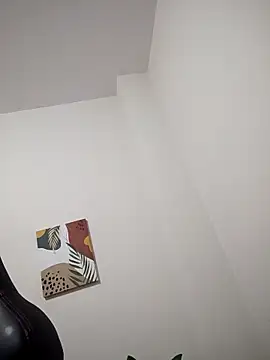 mia hajar333 online show from November 18, 2025, 7:17 pm