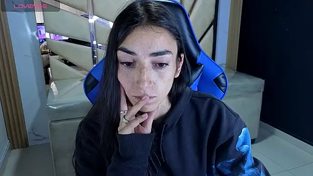 Maily a  online show from February 8, 2026, 12:58 pm