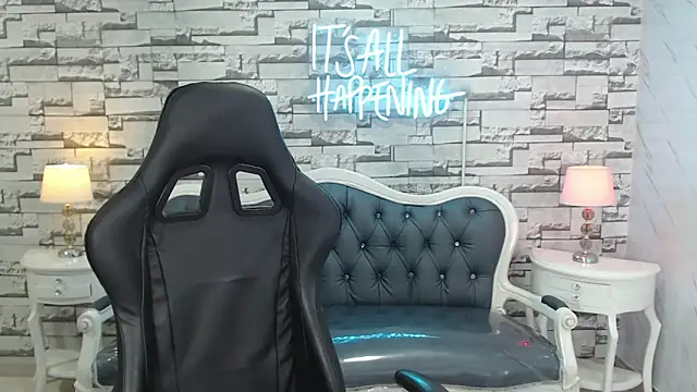 Maily a  online show from October 3, 2025, 3:09 am