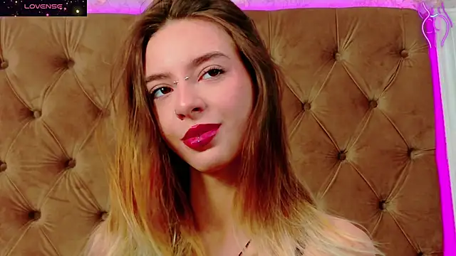 CoraVex online show from November 18, 2025, 5:22 am