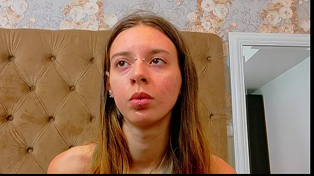 CoraVex online show from May 28, 2026, 3:58 am