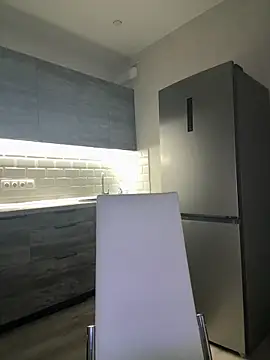 MissOyee online show from December 18, 2025, 7:18 pm