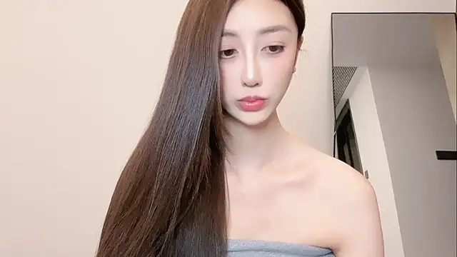 Melody-11 online show from April 16, 2026, 8:42 pm