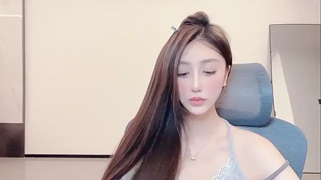 Melody-11 online show from March 4, 2026, 6:37 pm