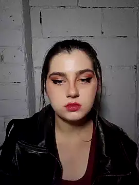 Snapshot of Luna_Moody chatting on September 22, 2025, 5:41 pm Luna Moody online show from September 22, 2025, 5:41 pm