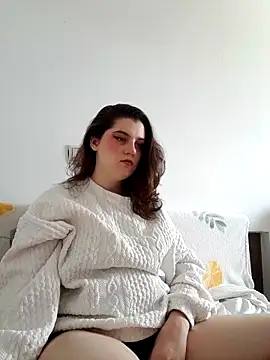 Snapshot of Luna_Moody chatting on September 28, 2025, 9:49 am Luna Moody online show from September 28, 2025, 9:49 am