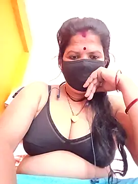 Hott locky online show from November 21, 2025, 8:46 am