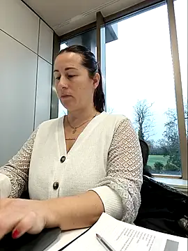 bichota85 online show from December 22, 2025, 9:20 am