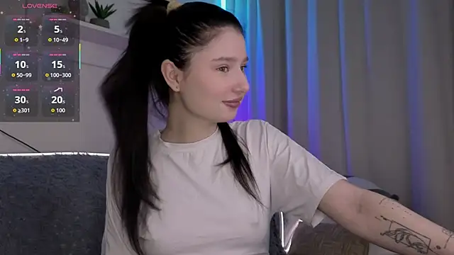 Snapshot of _Lua__ chatting on April 23, 2026, 5:25 pm Lua online show from April 23, 2026, 5:25 pm
