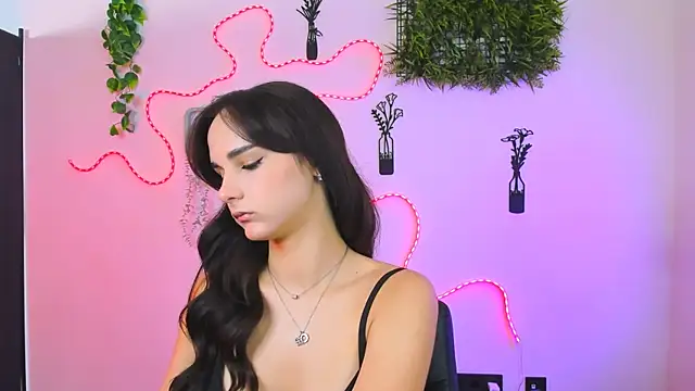 Snapshot of ariana_ross7 chatting on July 16, 2026, 7:22 pm ariana ross7 online show from July 16, 2026, 7:22 pm