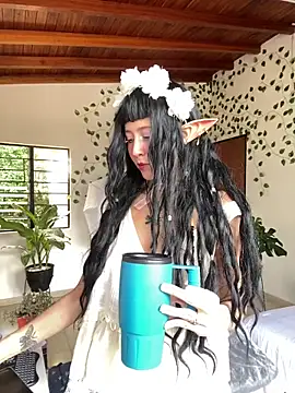 Nymphel1Moth online show from November 9, 2025, 1:59 pm