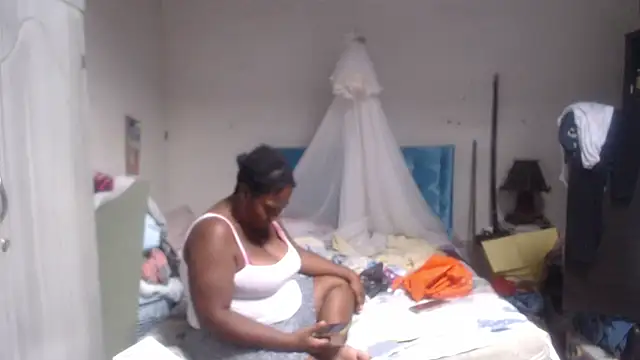 Snapshot of rachelexoticgirl chatting on July 5, 2026, 7:43 pm rachelexoticgirl online show from July 5, 2026, 7:43 pm