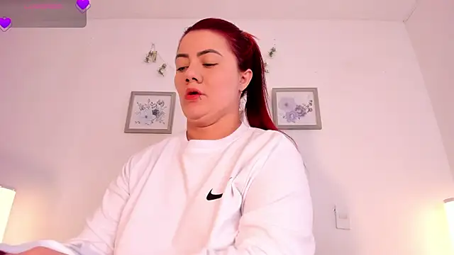 mely rosse  online show from April 9, 2026, 12:00 pm