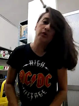 Snapshot of valery506 chatting on April 14, 2026, 9:42 pm valery506 online show from April 14, 2026, 9:42 pm