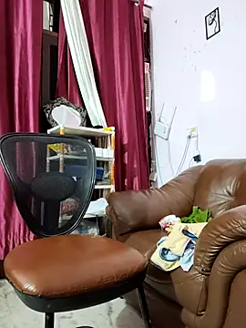 queen baby09 online show from October 13, 2025, 1:34 pm