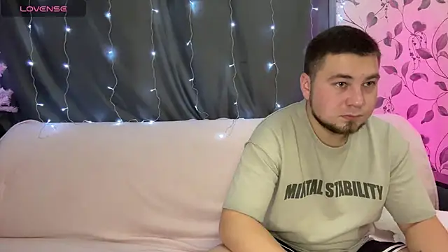 coupleinspire online show from December 21, 2025, 9:04 pm