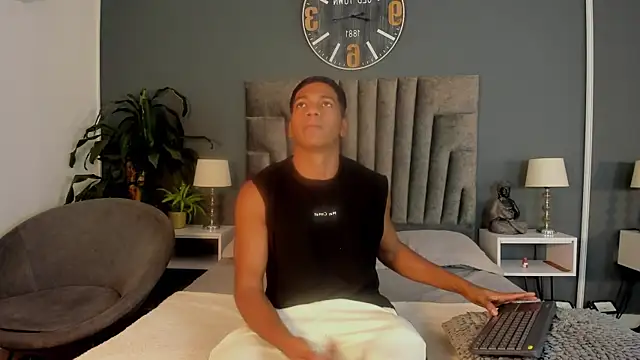 Zac Haynes online show from October 22, 2025, 3:17 am